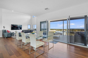 Sunset Retreat at Birkdale - 44 Birkdale Street